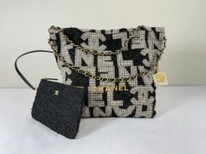 Chanel 24A Tweed Small Size 22