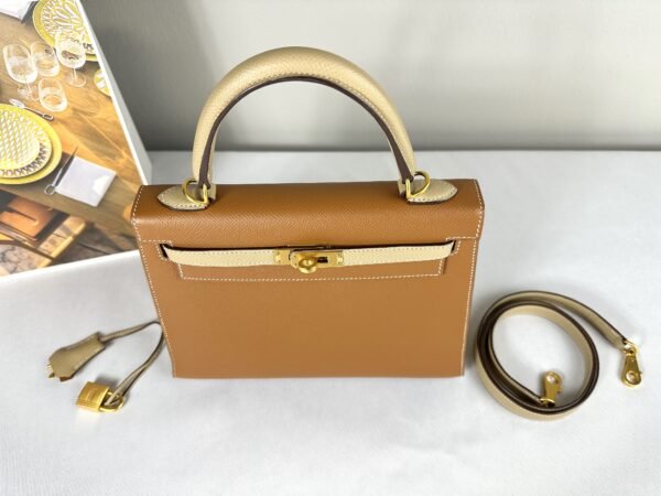 Hermès Gold and Trench Epsom Kelly 25 with Gold Hardware