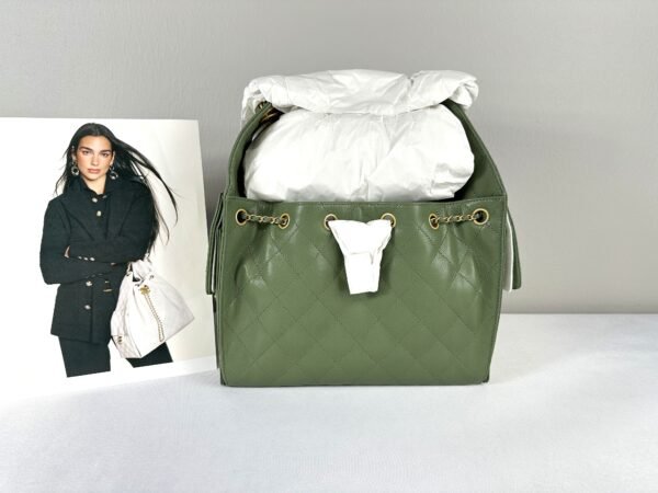 Chanel 25A Green Caviar Small 25