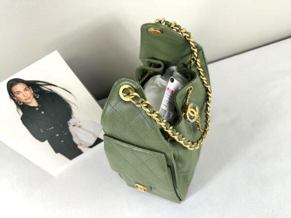 Chanel 25A Green Caviar Small 25